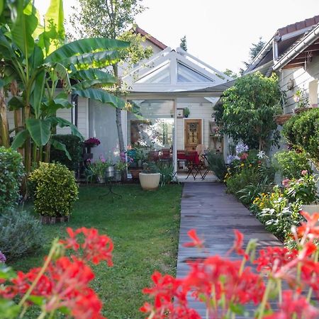 L'Isle De France Bed & Breakfast Конфлан-Сент-Онорин Екстериор снимка